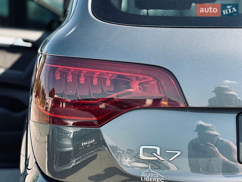 Внедорожник / Кроссовер Audi Q7 2010 в Кременчуге