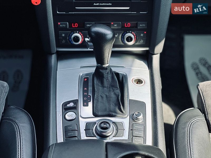 Внедорожник / Кроссовер Audi Q7 2010 в Кременчуге