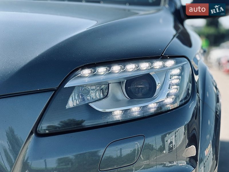 Внедорожник / Кроссовер Audi Q7 2010 в Кременчуге
