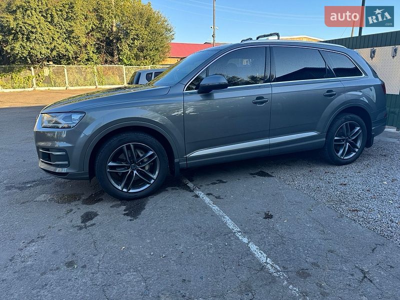 Внедорожник / Кроссовер Audi Q7 2016 в Борисполе