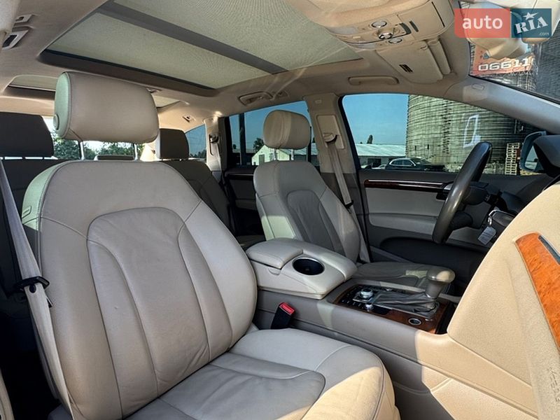 Позашляховик / Кросовер Audi Q7 2014 в Києві