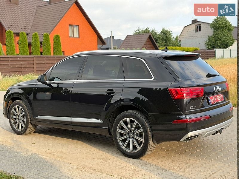 Внедорожник / Кроссовер Audi Q7 2018 в Луцке