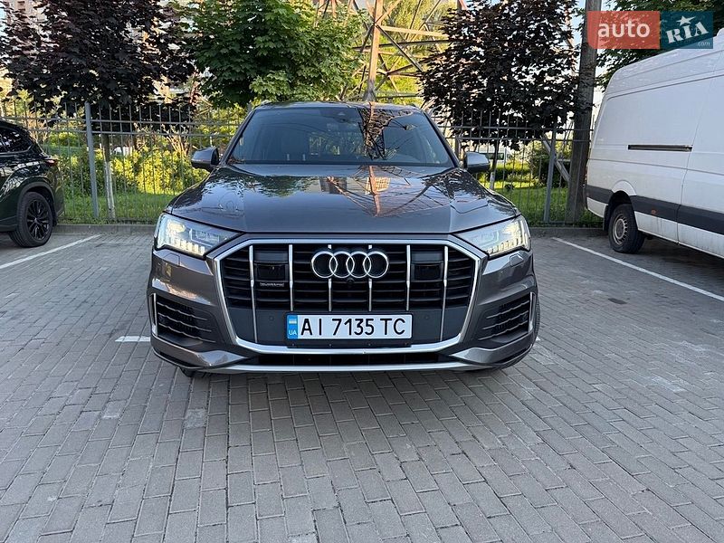 Позашляховик / Кросовер Audi Q7 2020 в Києві