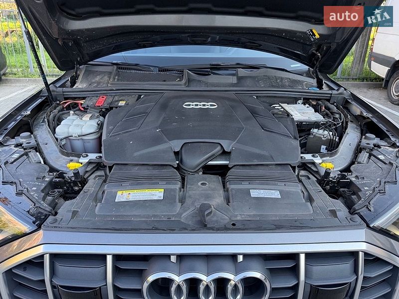 Позашляховик / Кросовер Audi Q7 2020 в Києві