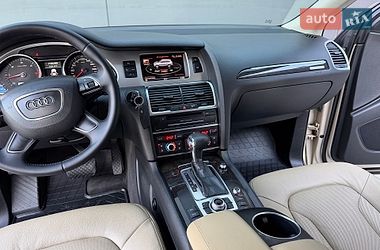 Позашляховик / Кросовер Audi Q7 2011 в Києві