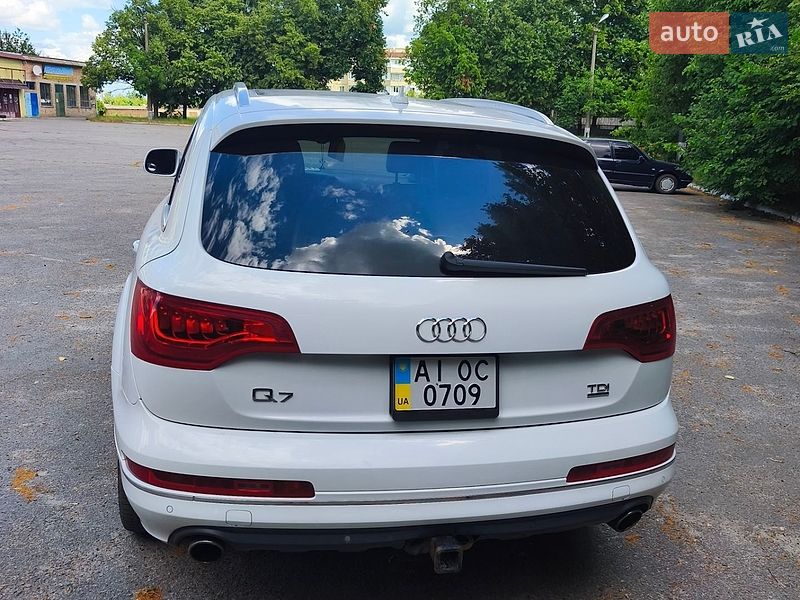 Внедорожник / Кроссовер Audi Q7 2011 в Ставище