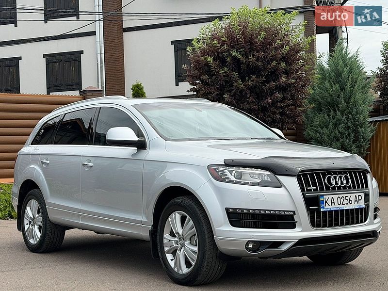 Позашляховик / Кросовер Audi Q7 2011 в Києві