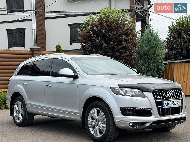 Позашляховик / Кросовер Audi Q7 2011 в Києві