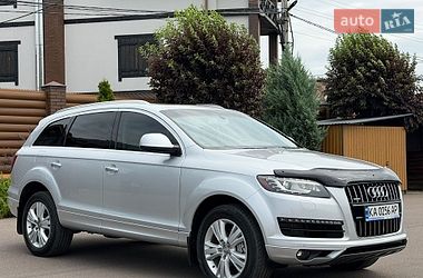 Позашляховик / Кросовер Audi Q7 2011 в Києві