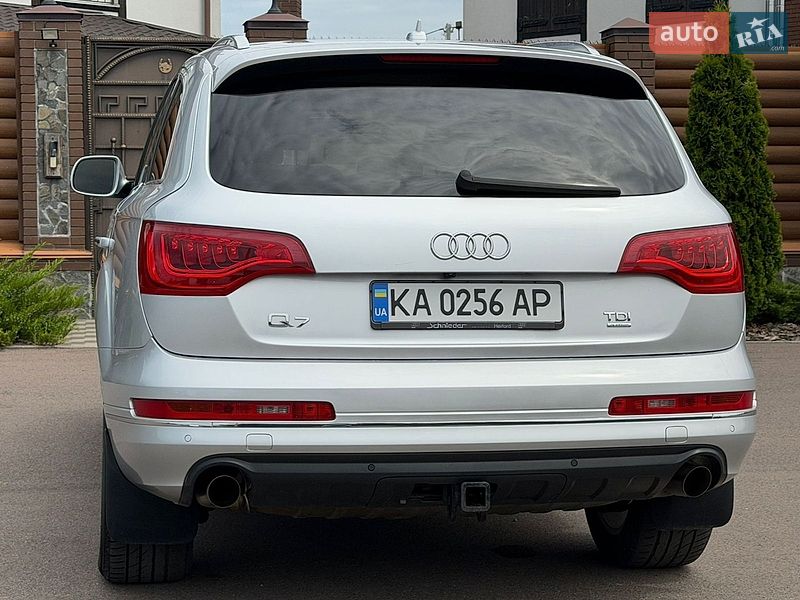 Позашляховик / Кросовер Audi Q7 2011 в Києві