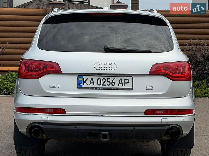 Позашляховик / Кросовер Audi Q7 2011 в Києві