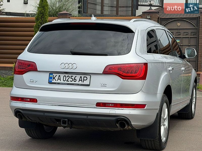 Позашляховик / Кросовер Audi Q7 2011 в Києві