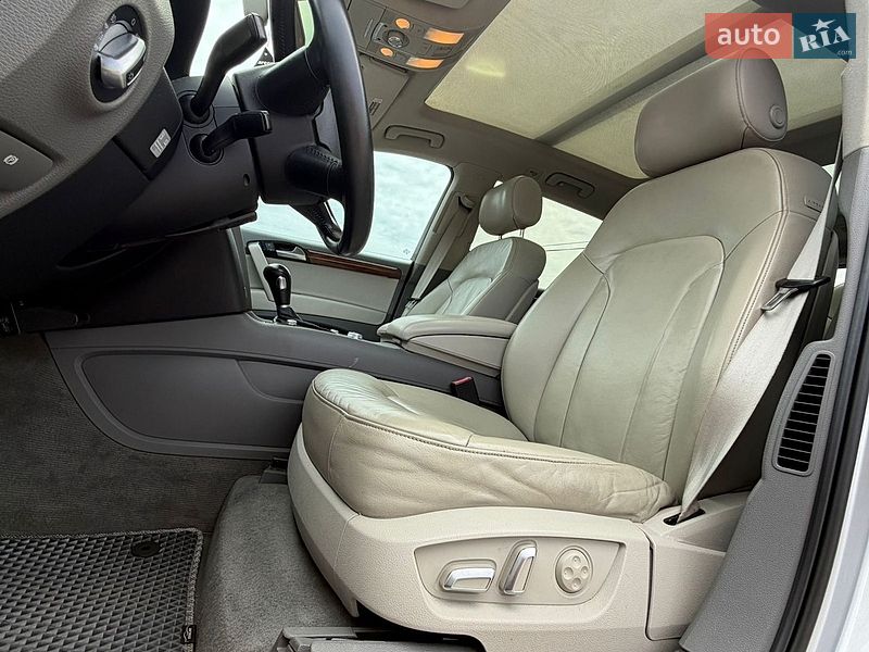 Позашляховик / Кросовер Audi Q7 2011 в Києві