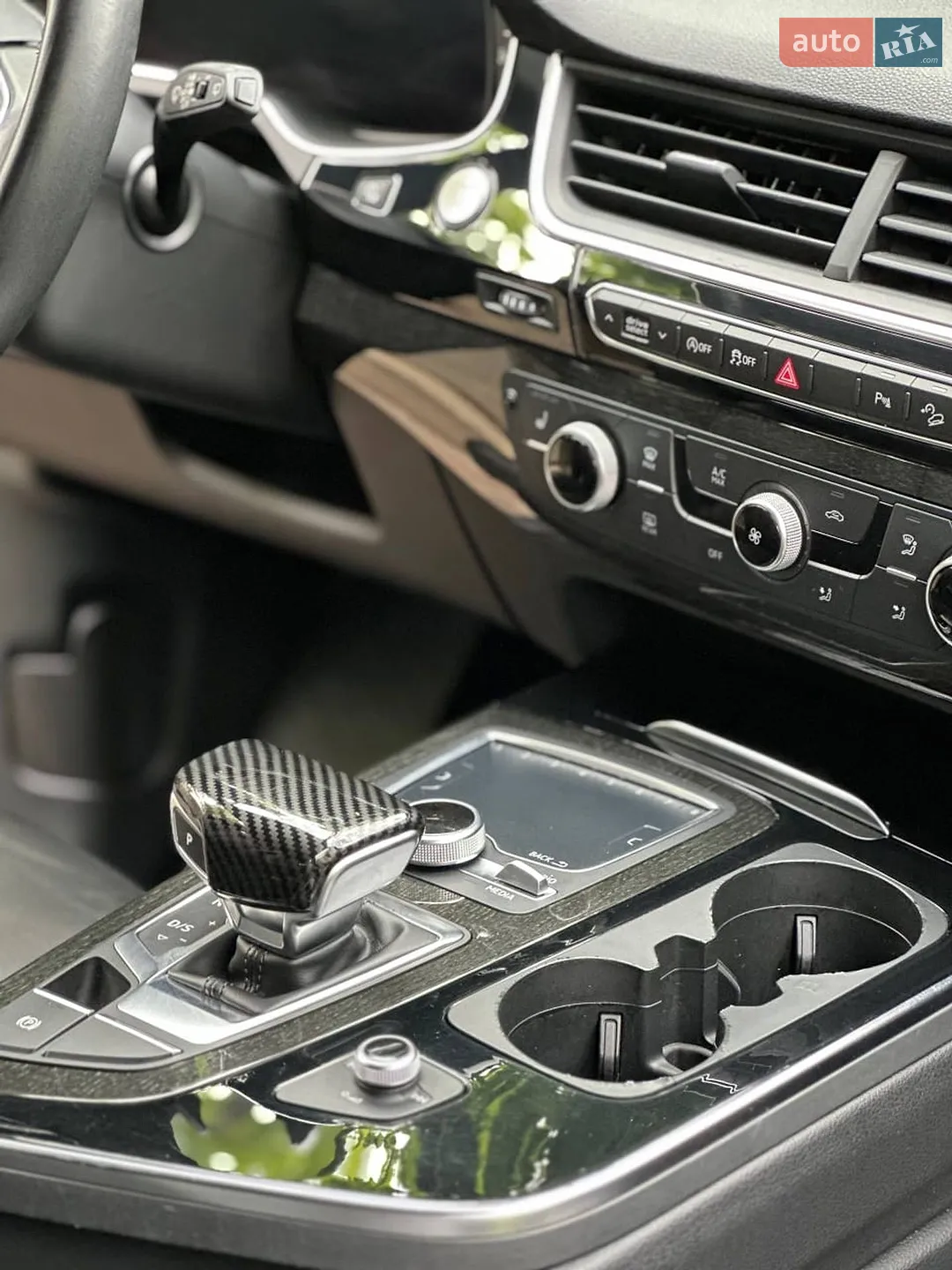 2016 Audi Q7 - мініатюра 10