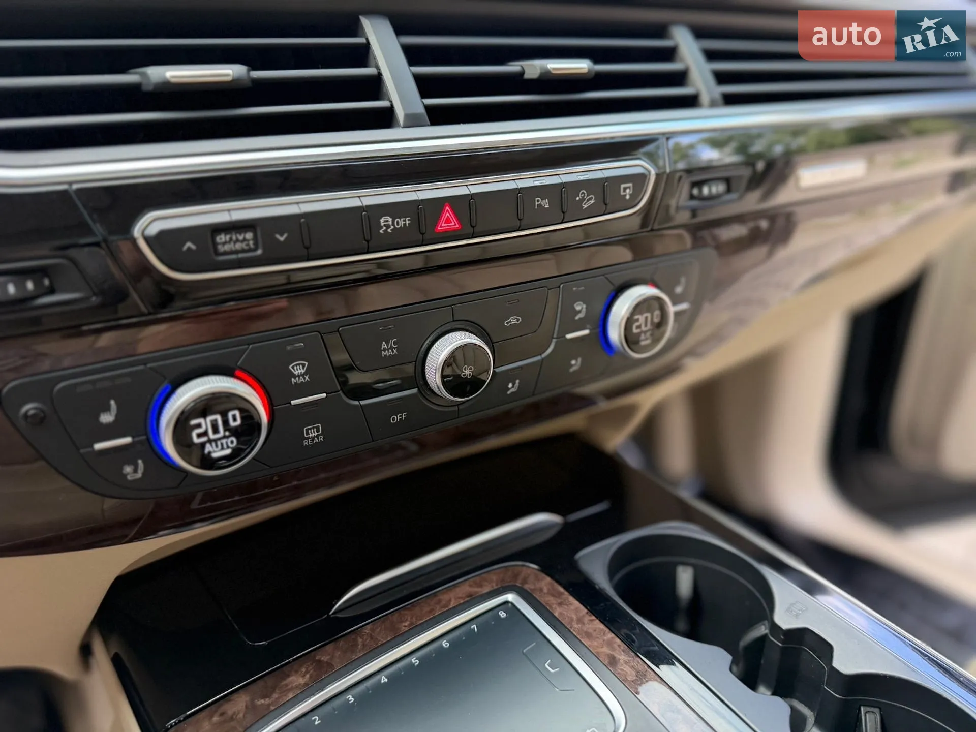 2016 Audi Q7 - мініатюра 51