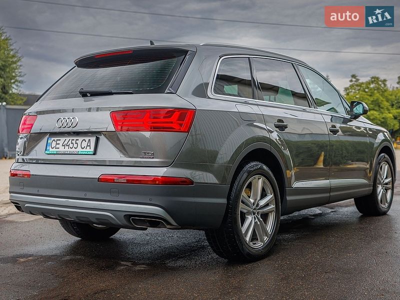 Позашляховик / Кросовер Audi Q7 2016 в Чернівцях