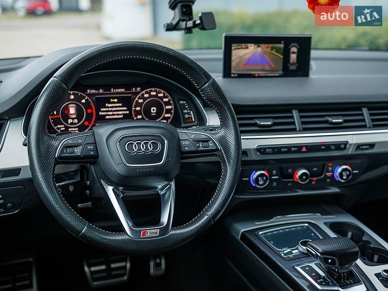 Позашляховик / Кросовер Audi Q7 2016 в Чернівцях