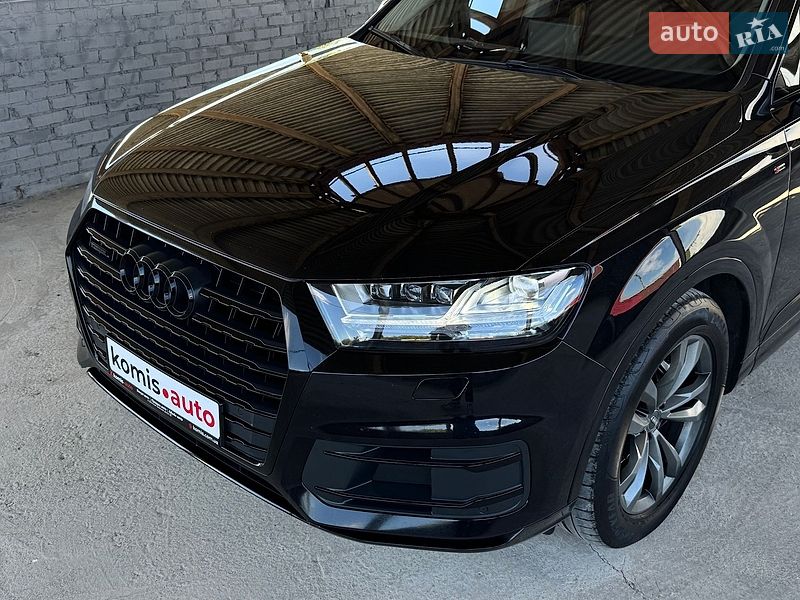 Позашляховик / Кросовер Audi Q7 2015 в Вінниці