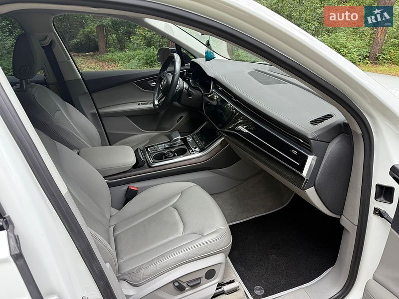Позашляховик / Кросовер Audi Q7 2024 в Новояворівську фото 34 Позашляховик / Кросовер Audi Q7 2024 в Новояворівську
