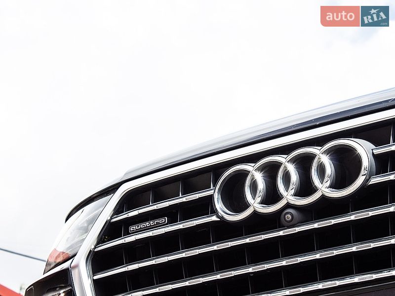 Внедорожник / Кроссовер Audi Q7 2017 в Львове