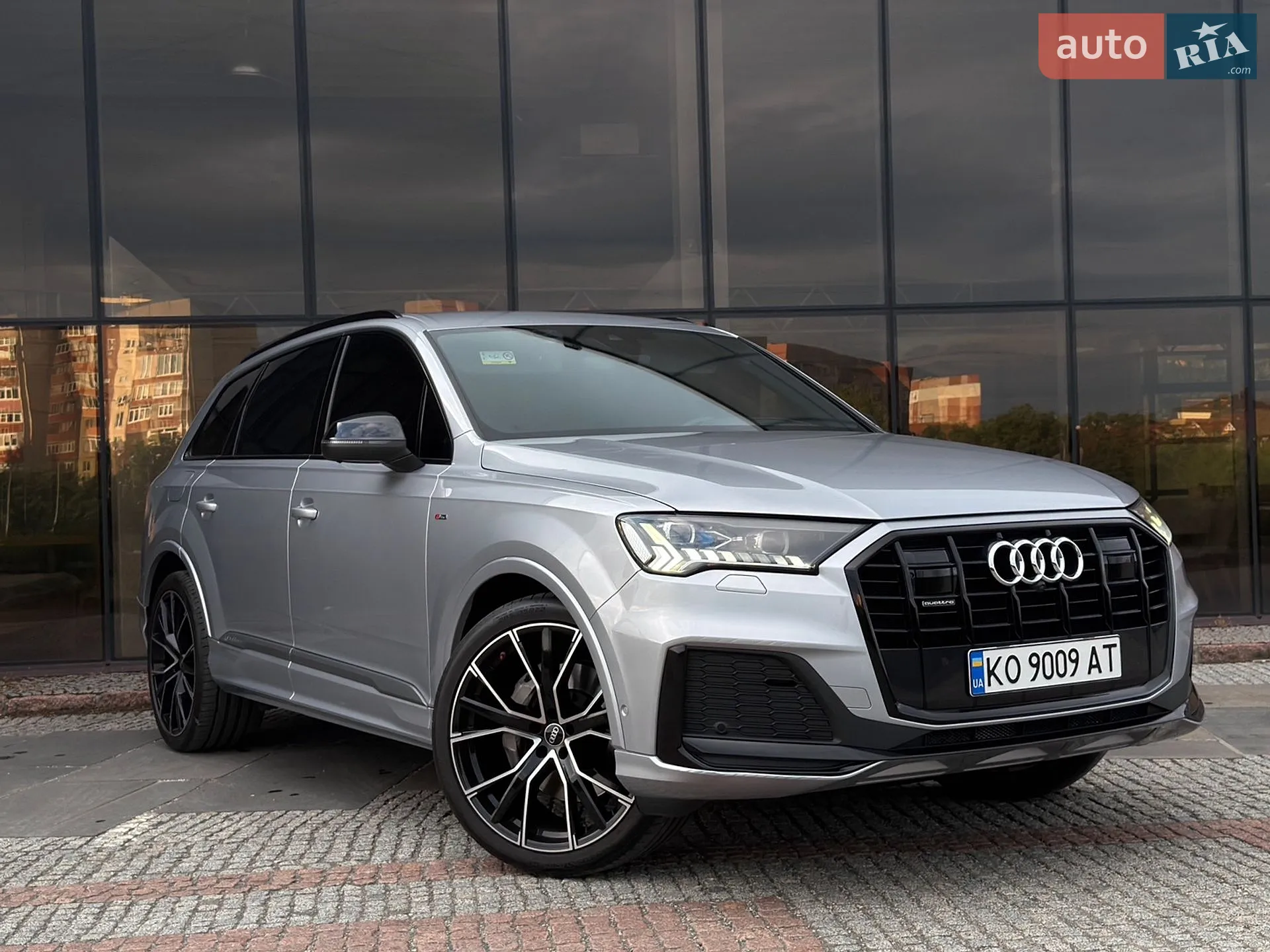 2020 Audi Q7 - фото 1