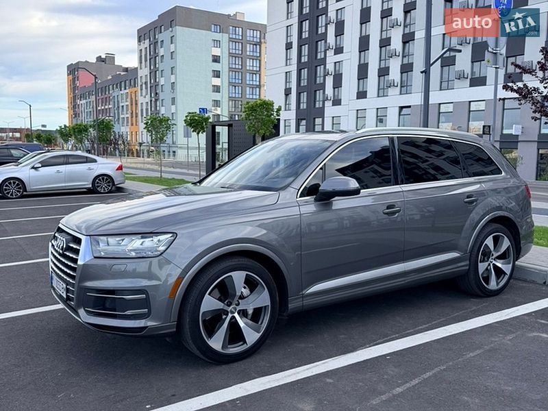 Внедорожник / Кроссовер Audi Q7 2016 в Ровно