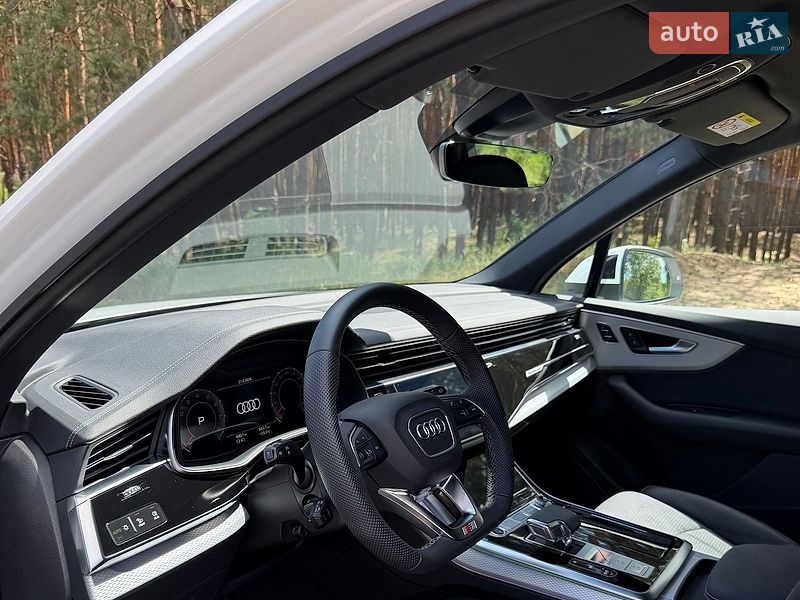 Внедорожник / Кроссовер Audi Q7 2025 в Полтаве
