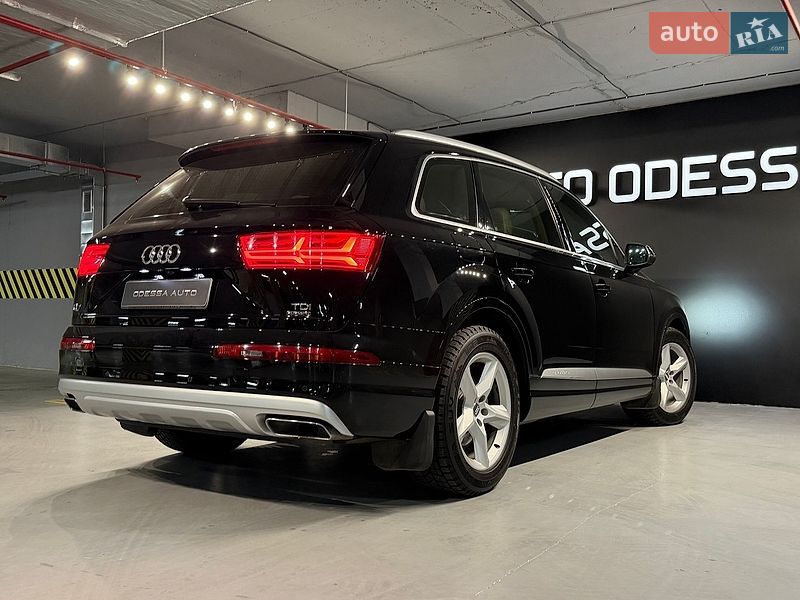 Позашляховик / Кросовер Audi Q7 2016 в Одесі