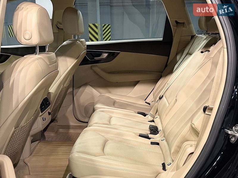 Позашляховик / Кросовер Audi Q7 2016 в Одесі