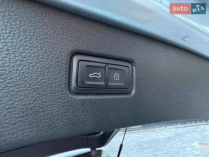 Позашляховик / Кросовер Audi Q7 2016 в Полтаві