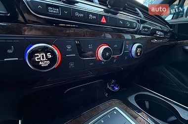 Позашляховик / Кросовер Audi Q7 2016 в Полтаві