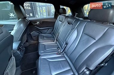 Позашляховик / Кросовер Audi Q7 2016 в Полтаві