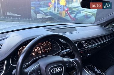 Позашляховик / Кросовер Audi Q7 2016 в Полтаві