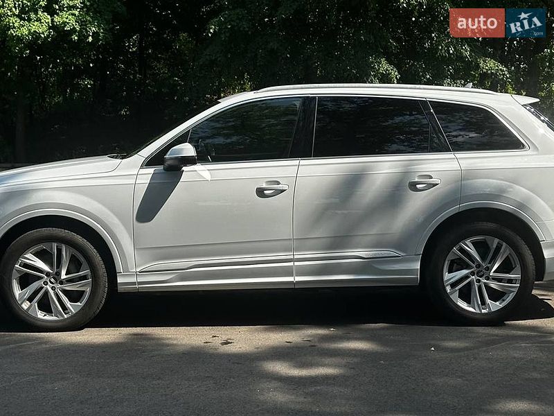 Позашляховик / Кросовер Audi Q7 2021 в Черкасах фото 5 Позашляховик / Кросовер Audi Q7 2021 в Черкасах