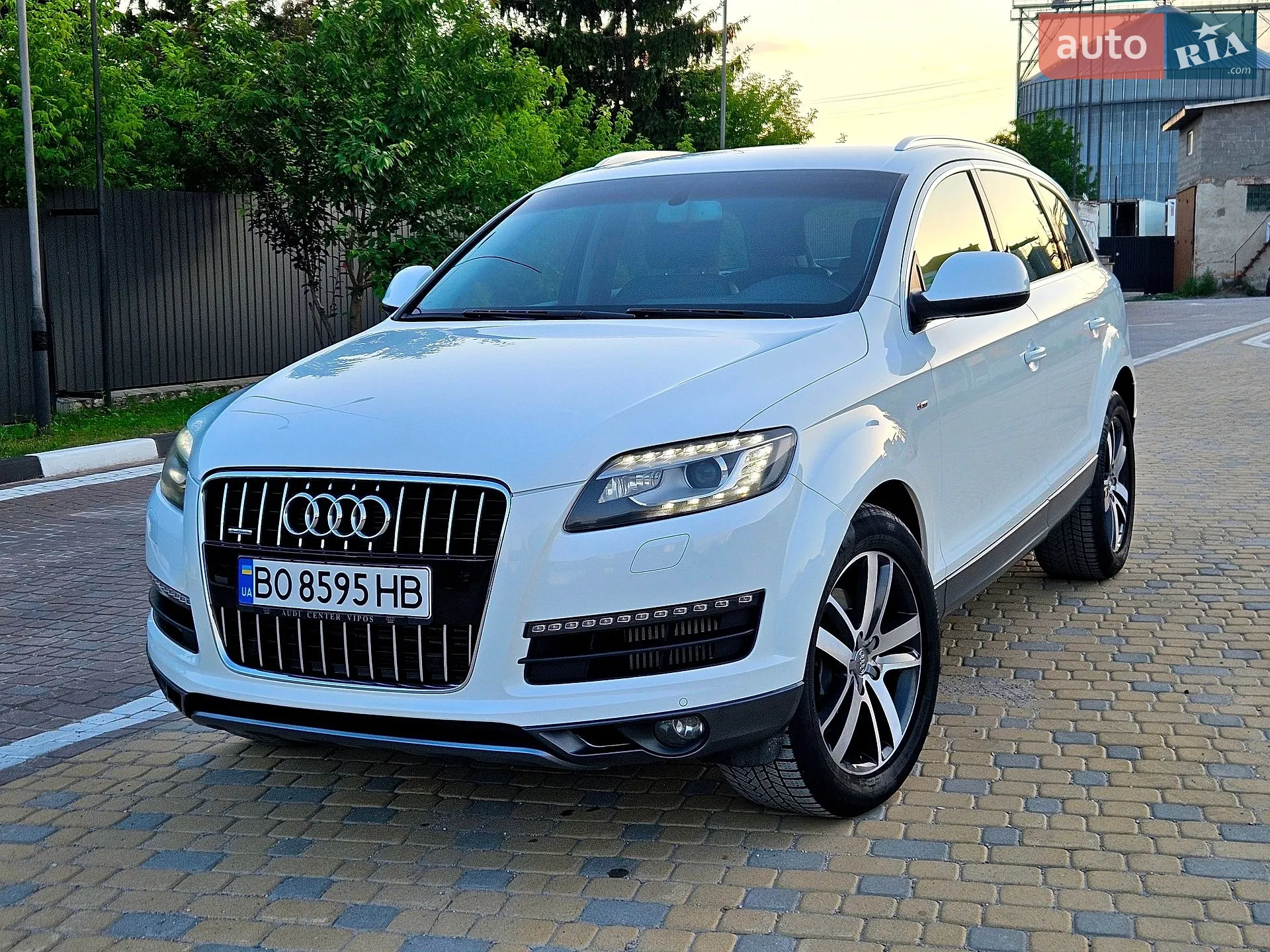 2011 Audi Q7 - мініатюра 2