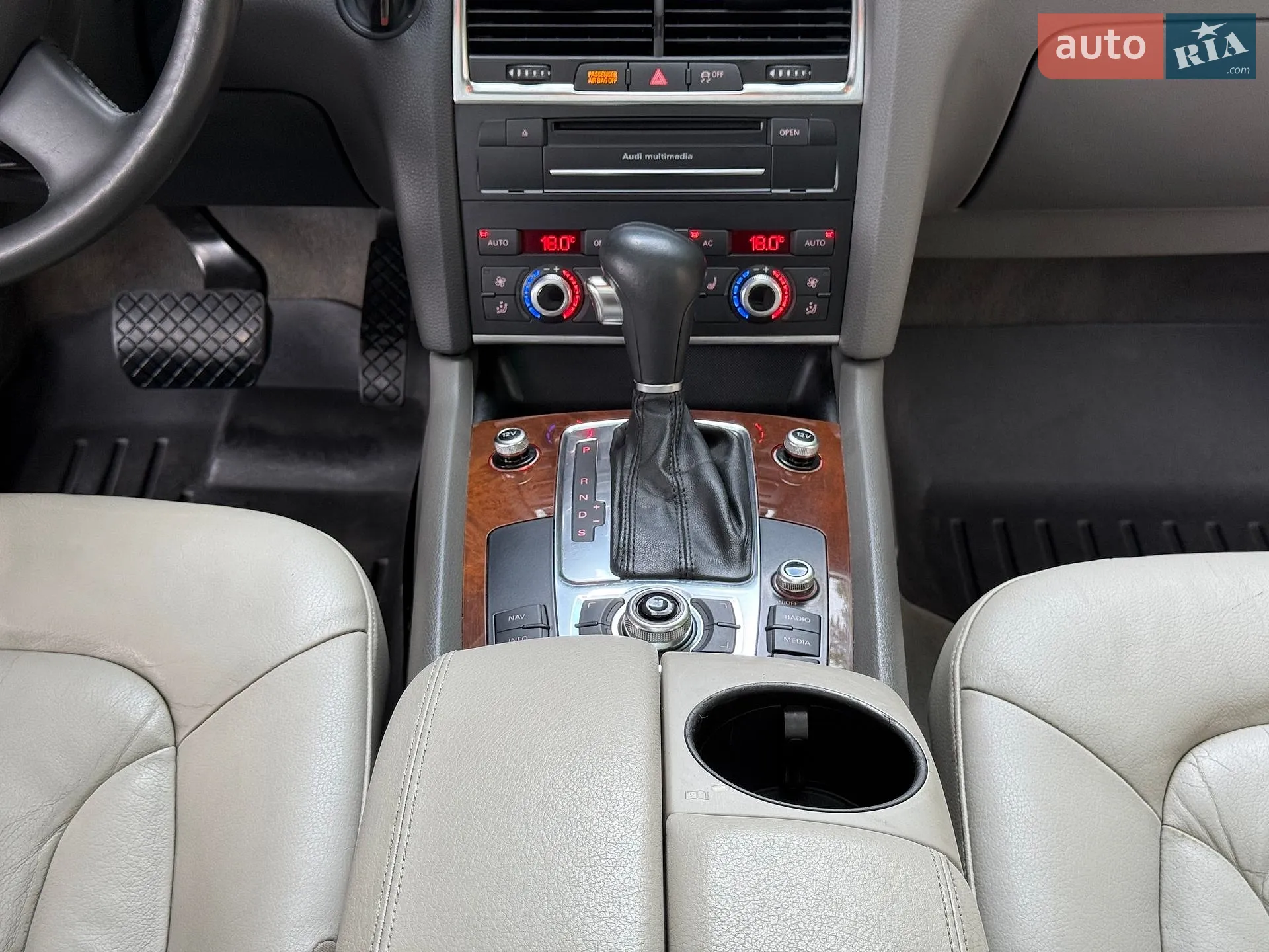 2010 Audi Q7 - мініатюра 28