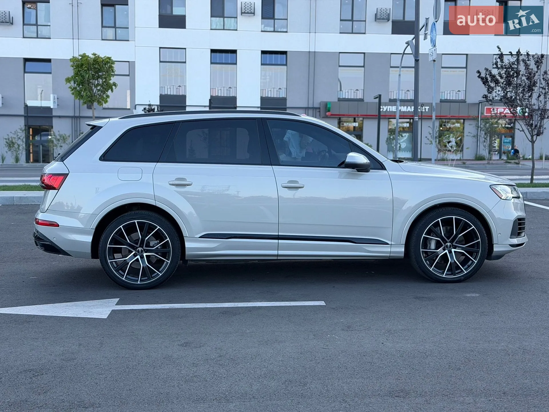 2020 Audi Q7 - мініатюра 10