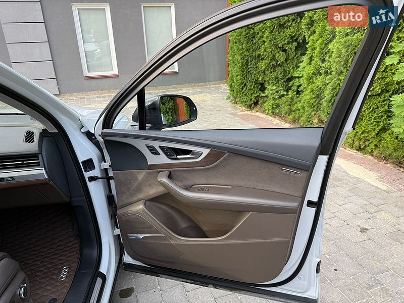 Позашляховик / Кросовер Audi Q7 2018 в Тернополі