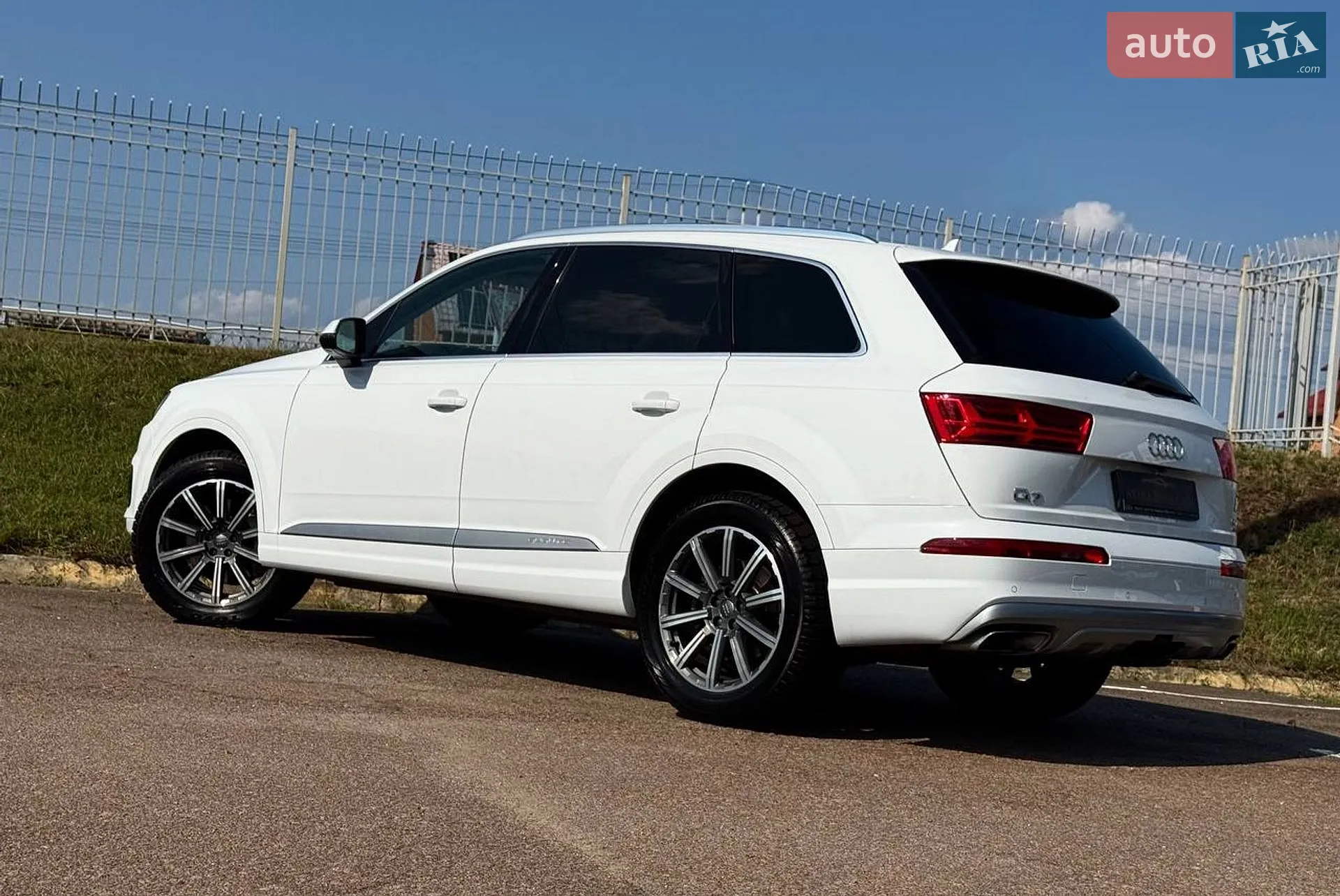 2016 Audi Q7 - мініатюра 9