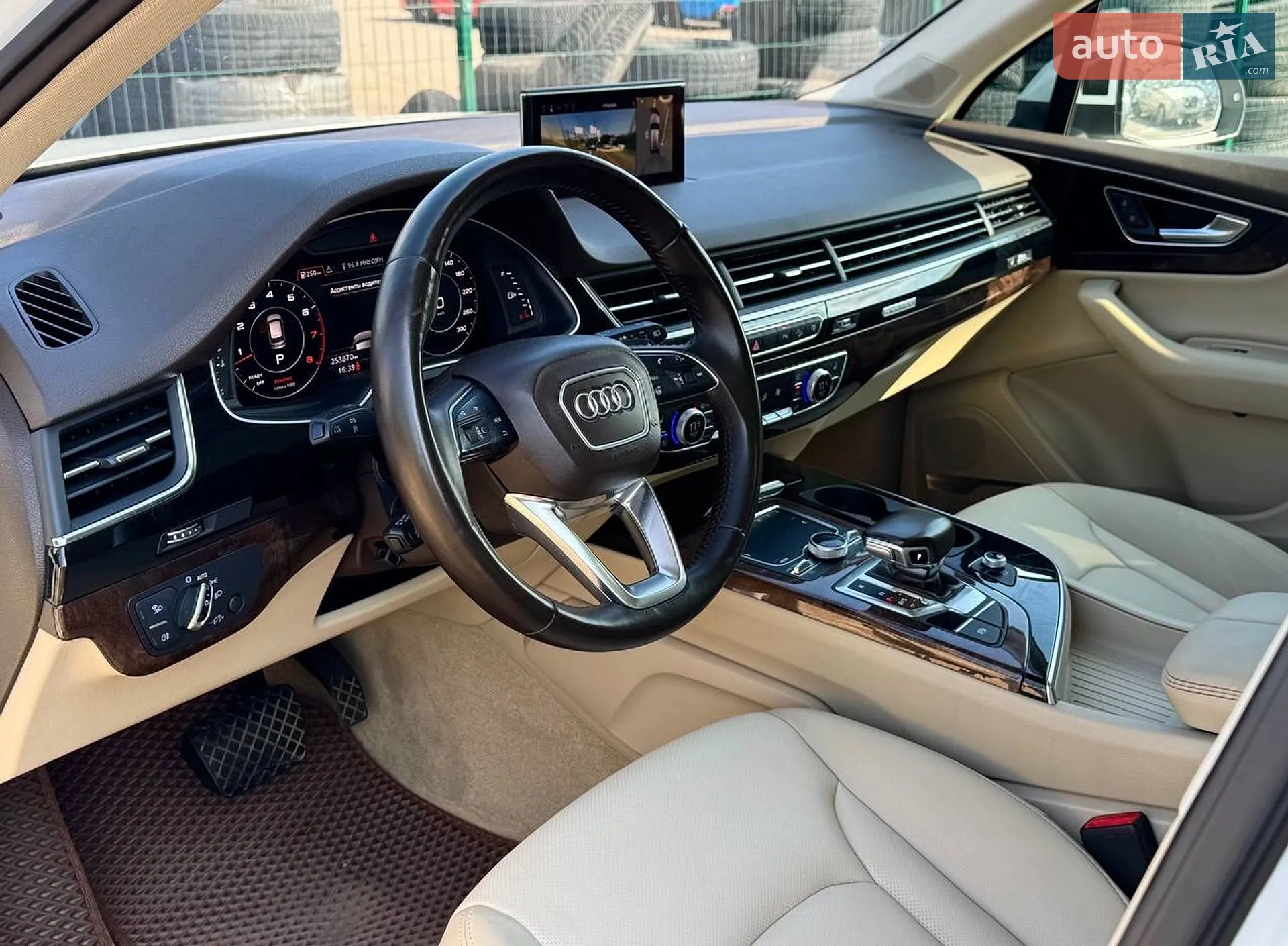 2016 Audi Q7 - мініатюра 17