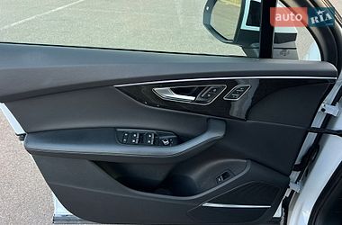 Позашляховик / Кросовер Audi Q7 2022 в Києві
