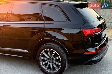 Внедорожник / Кроссовер Audi Q7 2021 в Тернополе