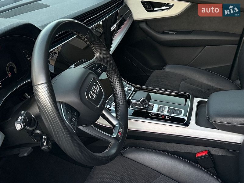Внедорожник / Кроссовер Audi Q7 2021 в Тернополе