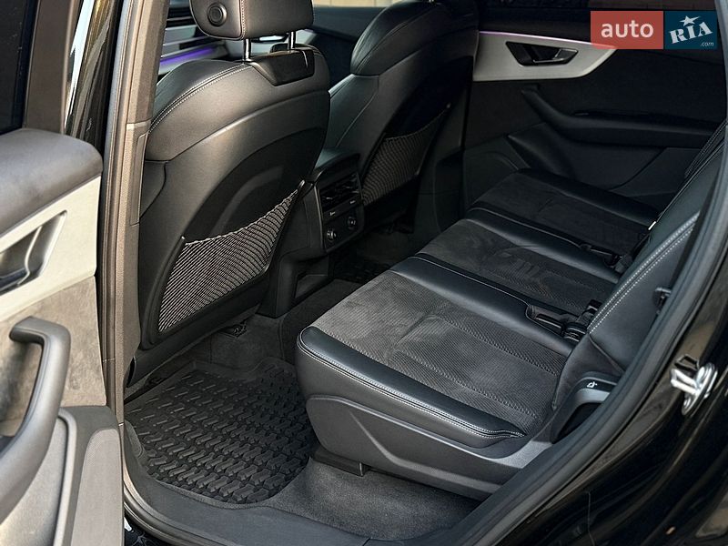 Внедорожник / Кроссовер Audi Q7 2021 в Тернополе