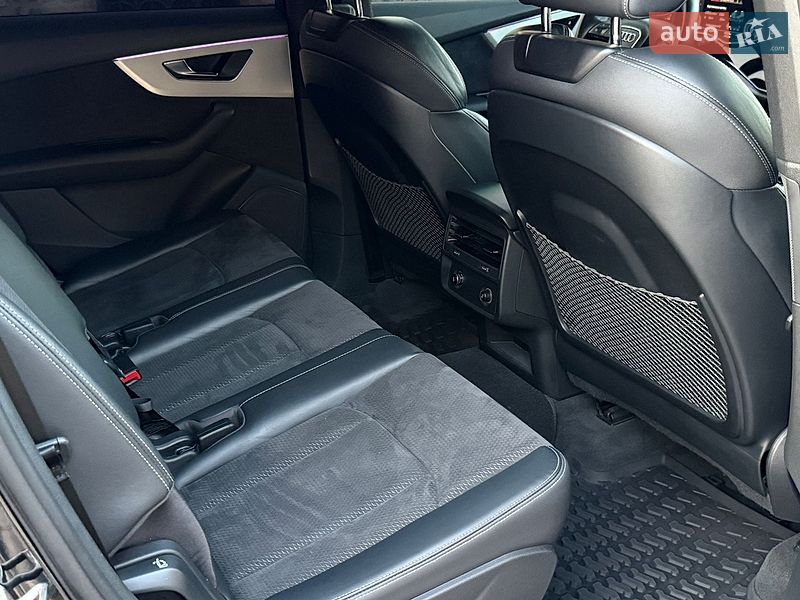 Внедорожник / Кроссовер Audi Q7 2021 в Тернополе