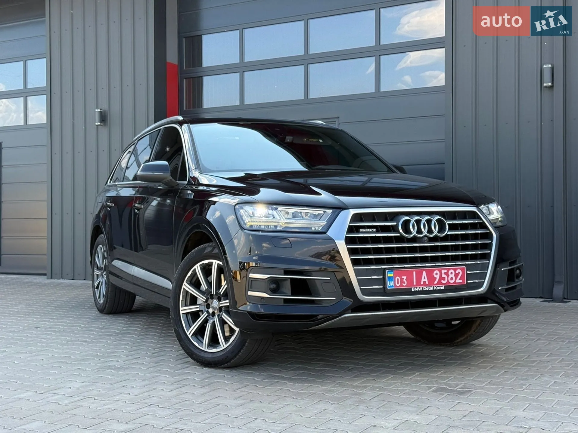 2016 Audi Q7 - мініатюра 2
