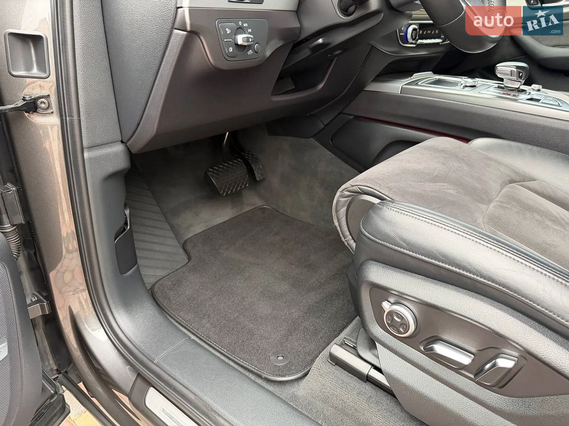 2018 Audi Q7 - мініатюра 23