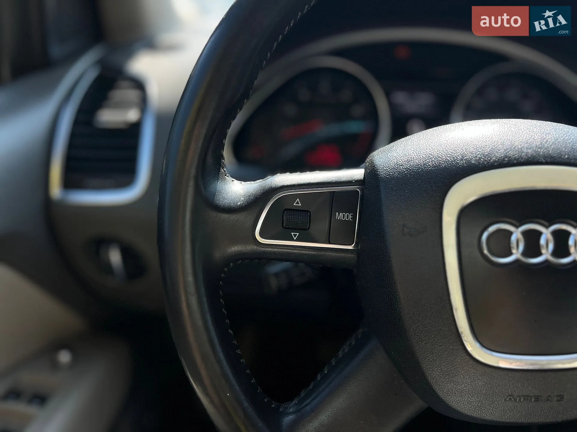 2010 Audi Q7 - мініатюра 13