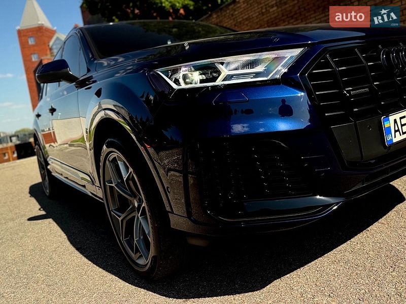 Позашляховик / Кросовер Audi Q7 2021 в Дніпрі фото 13 Позашляховик / Кросовер Audi Q7 2021 в Дніпрі