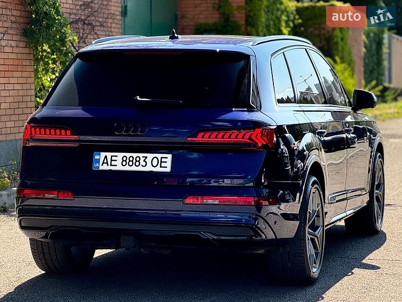 Позашляховик / Кросовер Audi Q7 2021 в Дніпрі фото 5 Позашляховик / Кросовер Audi Q7 2021 в Дніпрі